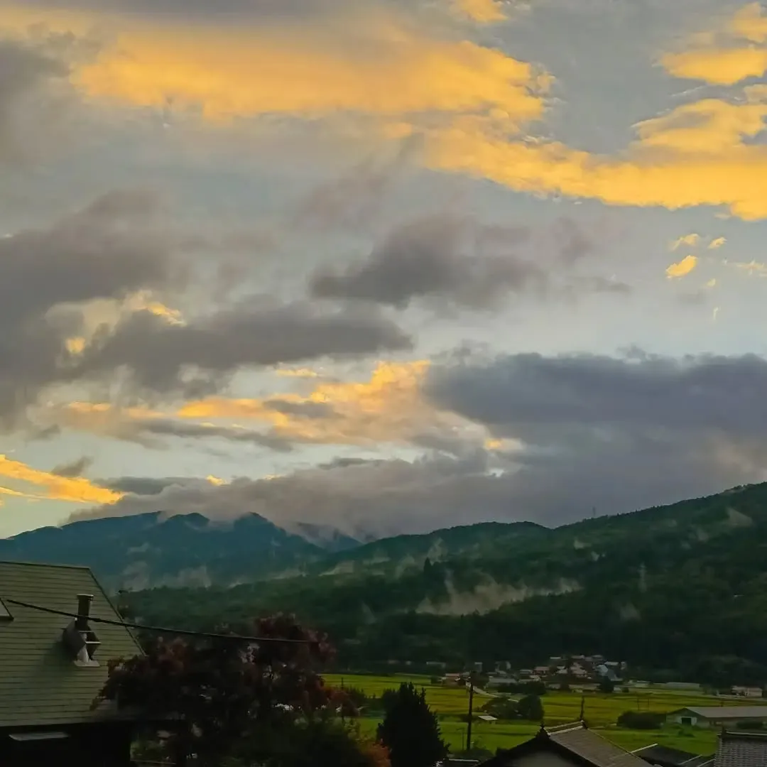 雨上がりの冠山